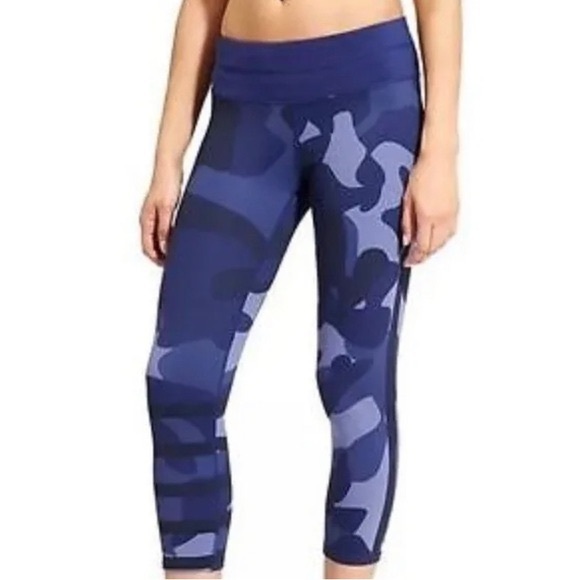 Athleta Pants - ATHLETA Pants Camo Capri Sonar Leggings Blue